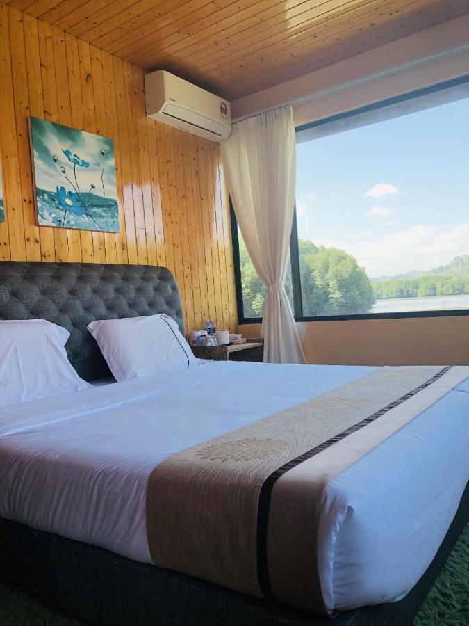 Homestay Gayang Friendly Water House