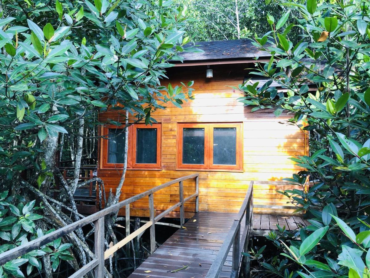 Gayang Friendly Water House * Kota Kinabalu
